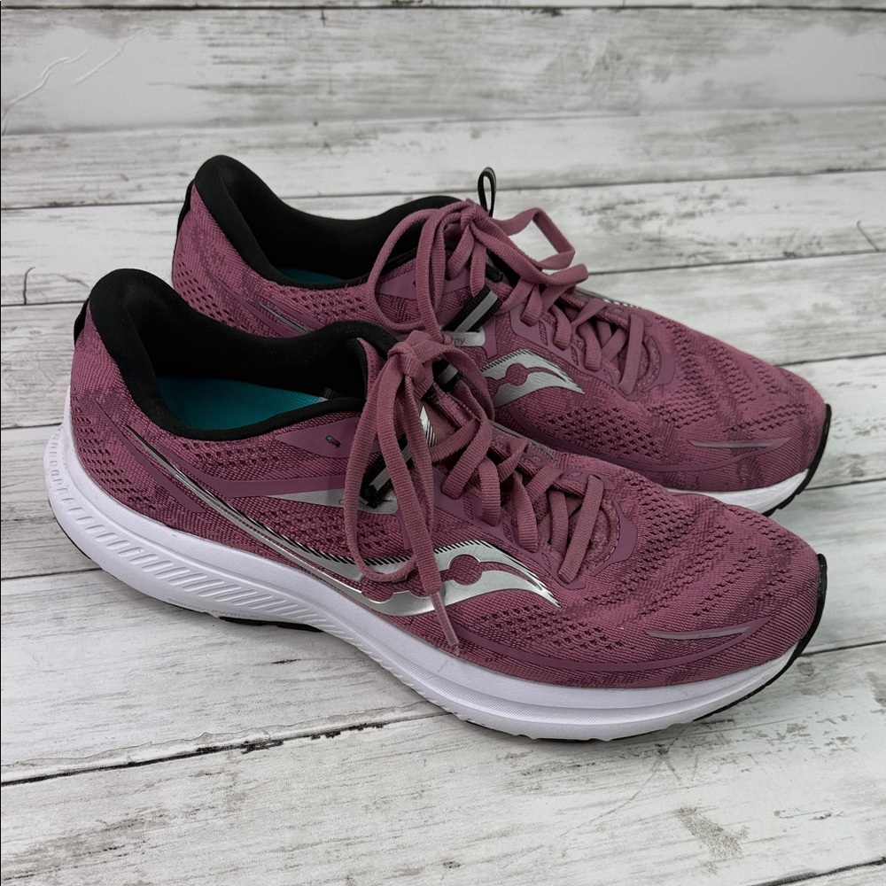 SAUCHONY OMNI 21 running S1 0762–21 WOMEN’S PINK SIZE 10 read details